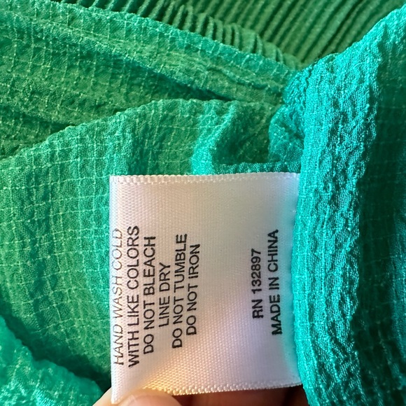 Jane and Delancey accordion pleat top - Picture 8 of 8